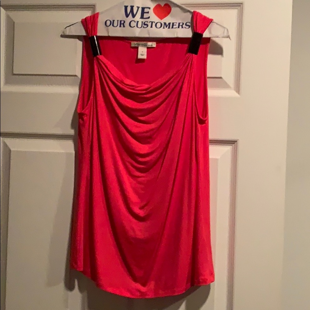 Coral top with brown accents